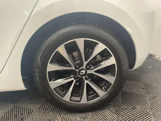 RENAULT CLIO V - voiture d'occasion - Photo 24