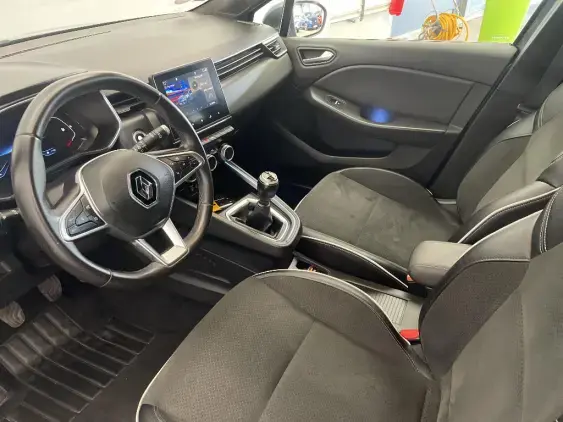 RENAULT CLIO V - voiture d'occasion - Photo 18