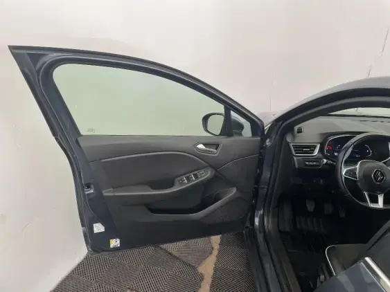 RENAULT CLIO V - voiture d'occasion - Photo 19