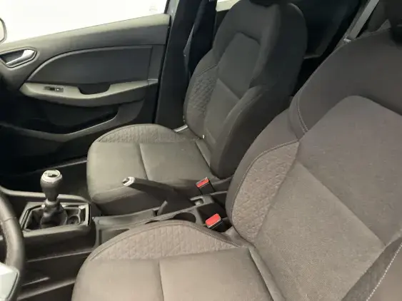 RENAULT CLIO V - voiture d'occasion - Photo 17