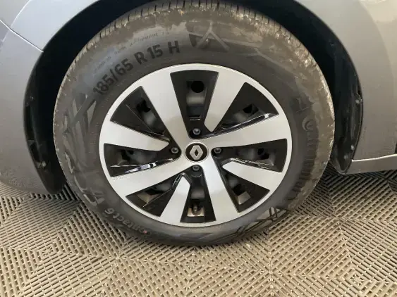 RENAULT CLIO V - voiture d'occasion - Photo 21