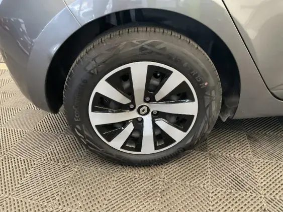 RENAULT CLIO V - voiture d'occasion - Photo 23