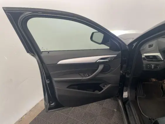 BMW X2 I - voiture d'occasion - Photo 19