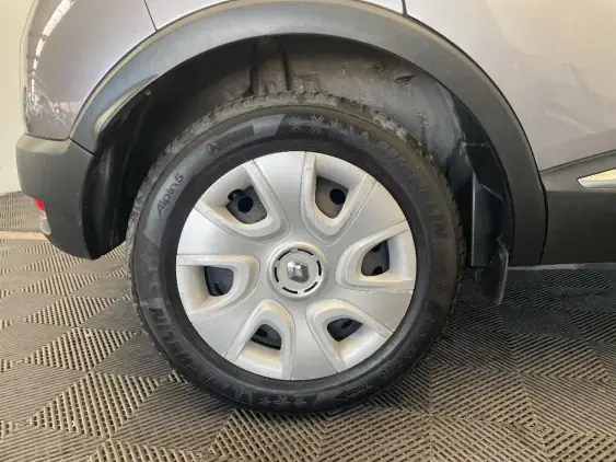 RENAULT CAPTUR - voiture d'occasion - Photo 24