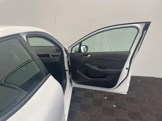 RENAULT CLIO V - voiture d'occasion - Photo 20