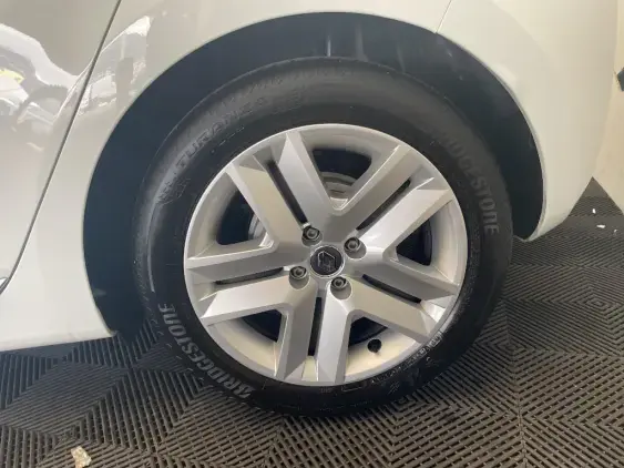 RENAULT CLIO V - voiture d'occasion - Photo 24