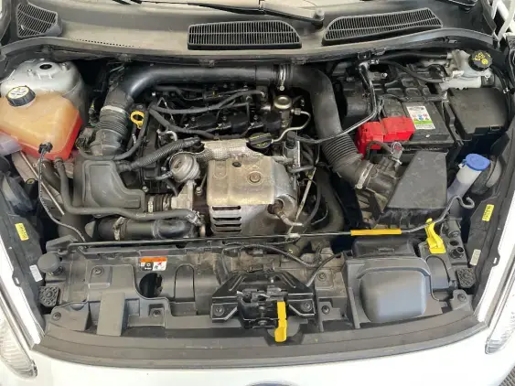 FORD FIESTA VI - voiture d'occasion - Photo 21