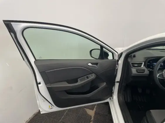 RENAULT CLIO V - voiture d'occasion - Photo 19