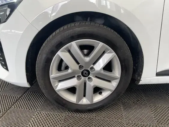 RENAULT CLIO V - voiture d'occasion - Photo 22