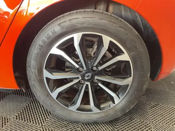 RENAULT CLIO V - voiture d'occasion - Photo 23