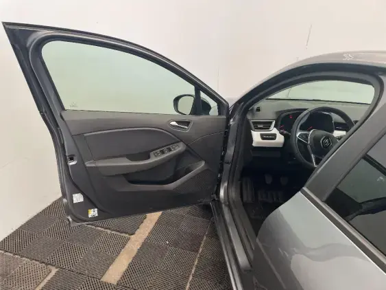 RENAULT CLIO V - voiture d'occasion - Photo 19