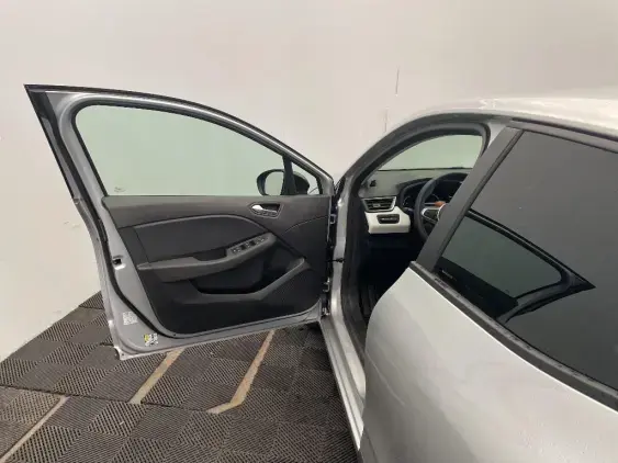 RENAULT CLIO V - voiture d'occasion - Photo 19