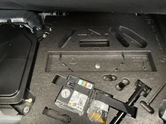 RENAULT CLIO V - voiture d'occasion - Photo 17