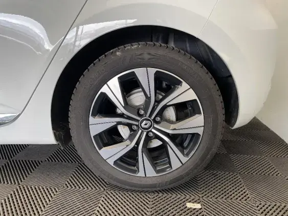 RENAULT CLIO V - voiture d'occasion - Photo 24