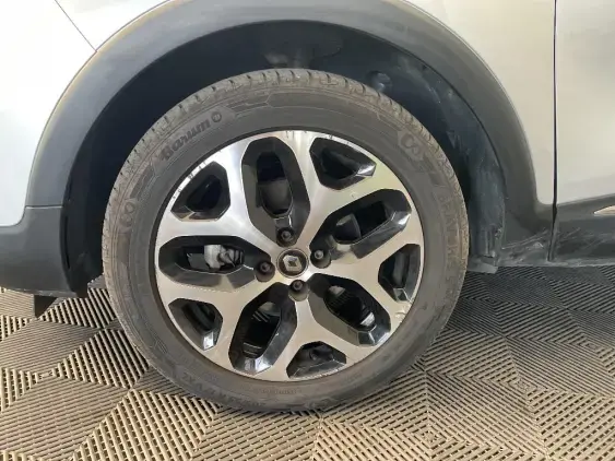 RENAULT CAPTUR - voiture d'occasion - Photo 22