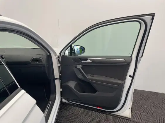 VOLKSWAGEN TIGUAN II - voiture d'occasion - Photo 19