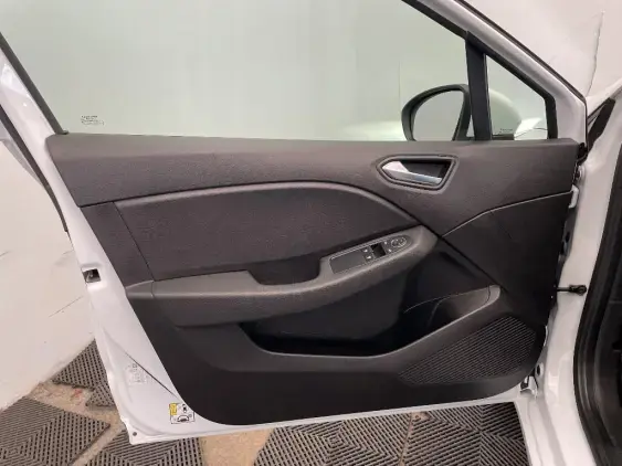 RENAULT CLIO V - voiture d'occasion - Photo 19