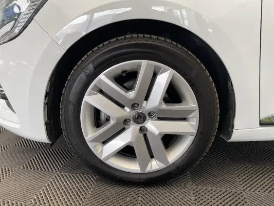 RENAULT CLIO V - voiture d'occasion - Photo 23