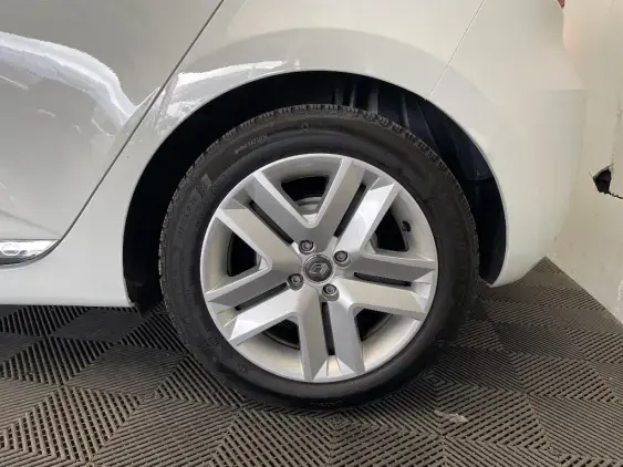 RENAULT CLIO V - voiture d'occasion - Photo 24