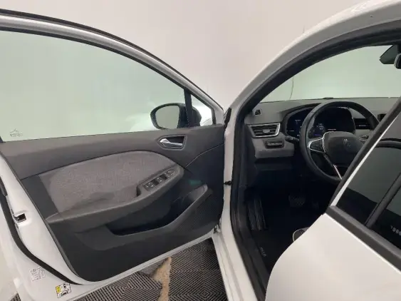 RENAULT CLIO V - voiture d'occasion - Photo 18