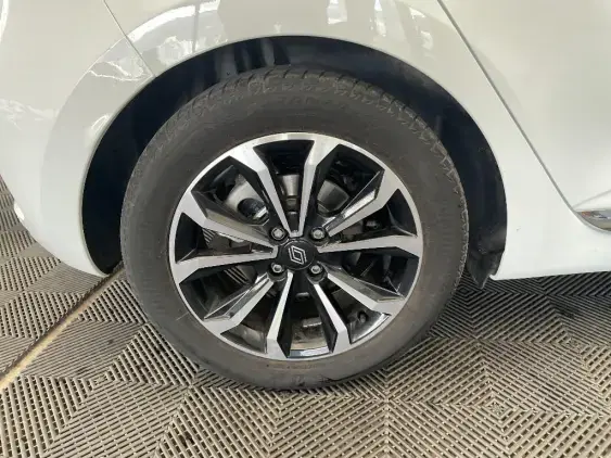 RENAULT CLIO V - voiture d'occasion - Photo 23