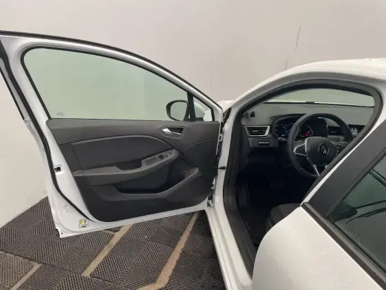 RENAULT CLIO V - voiture d'occasion - Photo 19