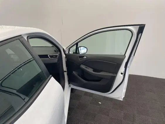 RENAULT CLIO V - voiture d'occasion - Photo 20