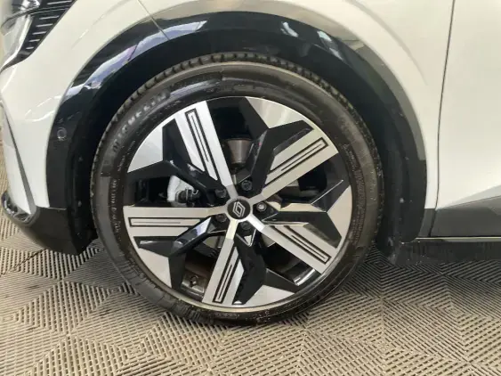 RENAULT MEGANE V - voiture d'occasion - Photo 21