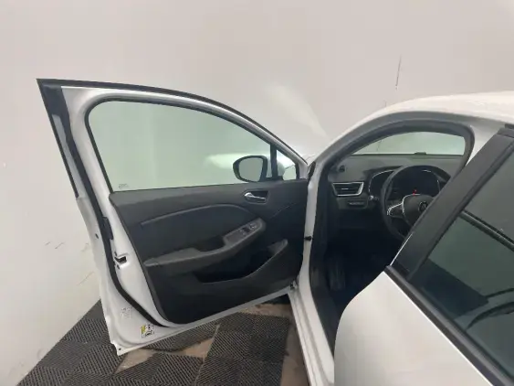 RENAULT CLIO V - voiture d'occasion - Photo 18