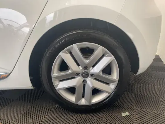 RENAULT CLIO V - voiture d'occasion - Photo 23