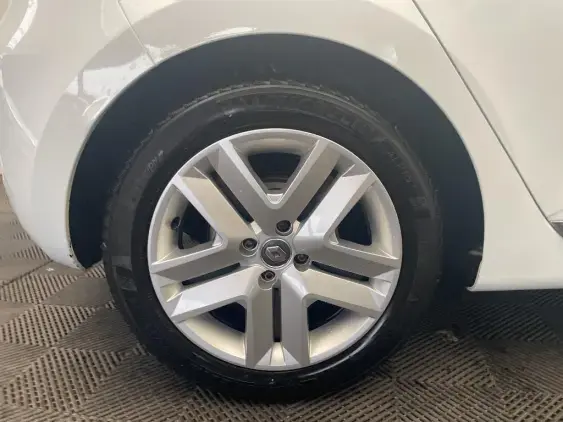 RENAULT CLIO V - voiture d'occasion - Photo 24