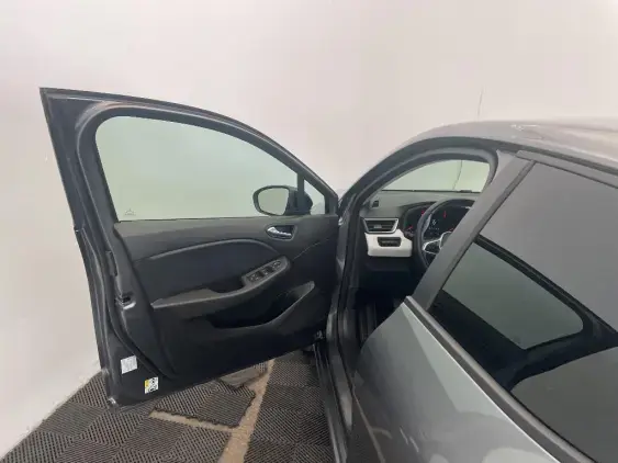 RENAULT CLIO V - voiture d'occasion - Photo 19