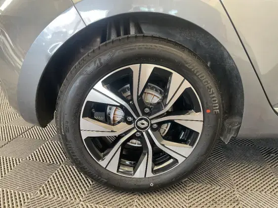 RENAULT CLIO V - voiture d'occasion - Photo 25