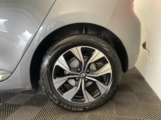 RENAULT CLIO V - voiture d'occasion - Photo 24