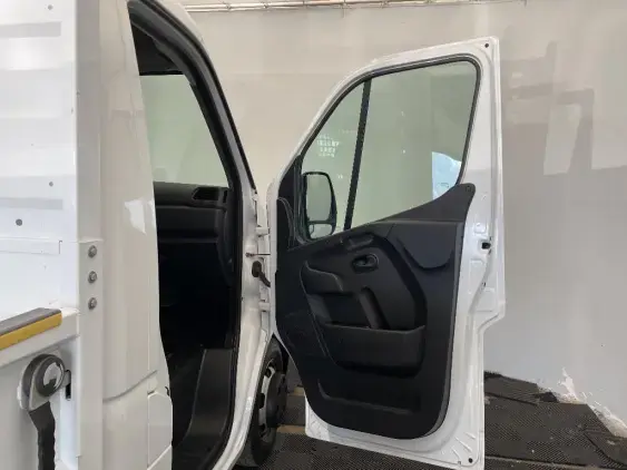 RENAULT MASTER III - voiture d'occasion - Photo 17