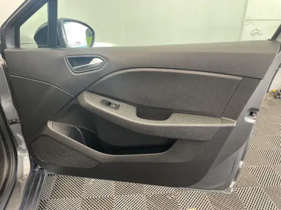 RENAULT CLIO V - voiture d'occasion - Photo 18