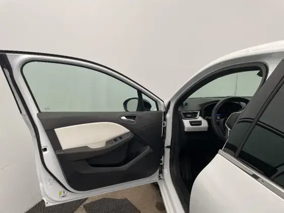 RENAULT CLIO V - voiture d'occasion - Photo 19