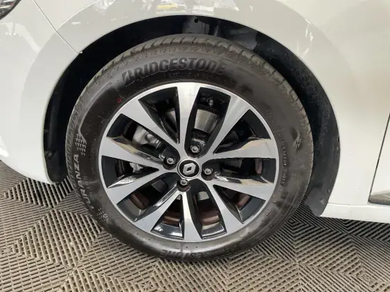 RENAULT CLIO V - voiture d'occasion - Photo 23