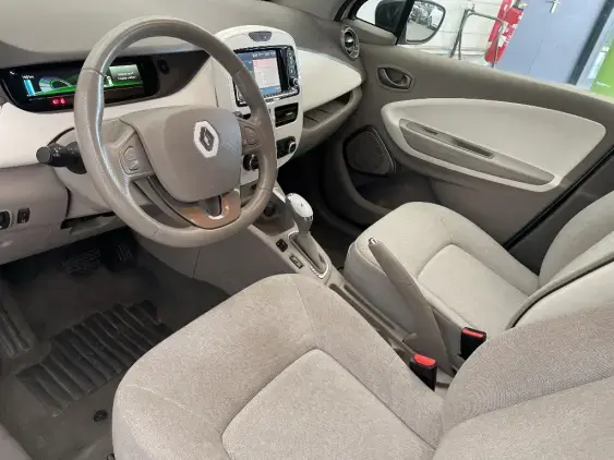 RENAULT ZOE - voiture d'occasion - Photo 17