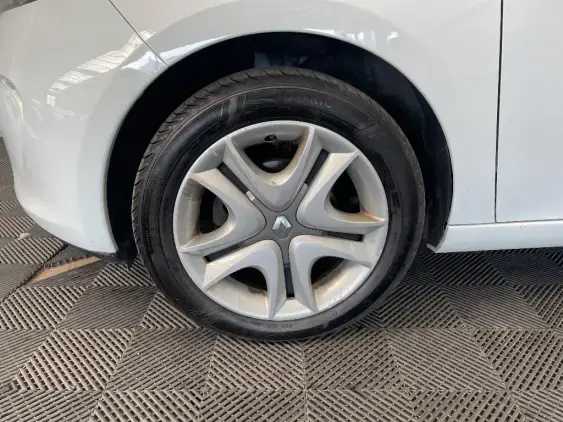 RENAULT ZOE - voiture d'occasion - Photo 21