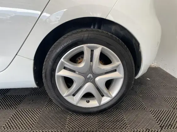 RENAULT ZOE - voiture d'occasion - Photo 22