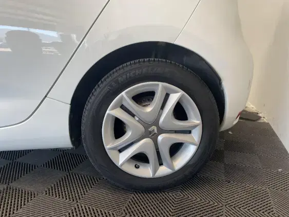 RENAULT ZOE - voiture d'occasion - Photo 23