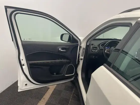 JEEP COMPASS II - voiture d'occasion - Photo 19