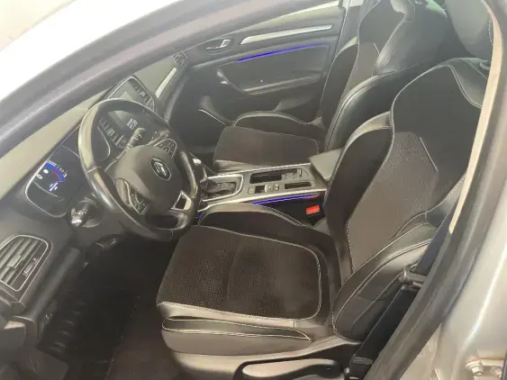 RENAULT MEGANE IV - voiture d'occasion - Photo 17