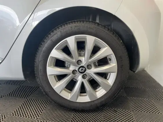 RENAULT CLIO V - voiture d'occasion - Photo 24