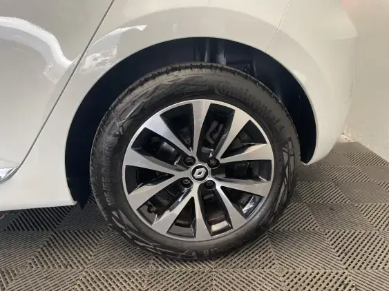 RENAULT CLIO V - voiture d'occasion - Photo 23