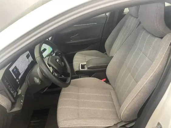 RENAULT MEGANE V - voiture d'occasion - Photo 17