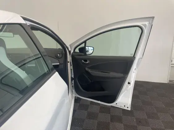 RENAULT ZOE - voiture d'occasion - Photo 19