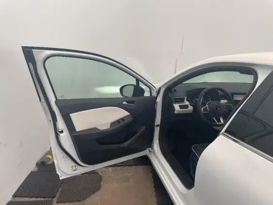 RENAULT CLIO V - voiture d'occasion - Photo 17