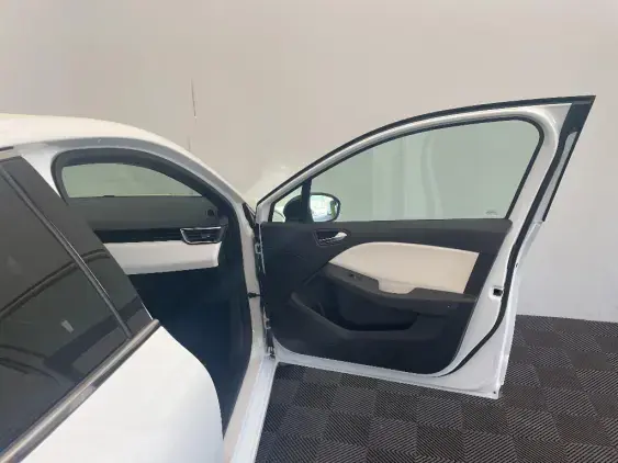 RENAULT CLIO V - voiture d'occasion - Photo 18